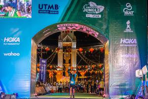 BIB: 324, 230
                            <button type="button" onclick="openModal(21813402)" class="btn btn-primary btn-sm float-right btn-popup" data-toggle="modal" data-target=".modal-high-quality">
                        <i class="fas fa-shopping-cart"></i> Add to Cart
                    </button>
                                            <button type="button" onclick="isThisMe(21813402, true)" class="btn btn-success btn-sm float-right btn-popup btn-isme hidden" data-toggle="tooltip" data-placement="bottom" title="นี่คือรูปของคุณใช่ไหม คลิกที่นี่เพื่อเอาเข้าอัลบั้ม">
                        <i class="fas fa-plus"></i> Add to album
                    </button>
                    <button type="button" onclick="isThisMe(21813402, false)" class="btn btn-warning btn-sm float-right btn-popup btn-isnotme hidden">
                        <i class="fas fa-ban"></i> Remove from album
                    </button>